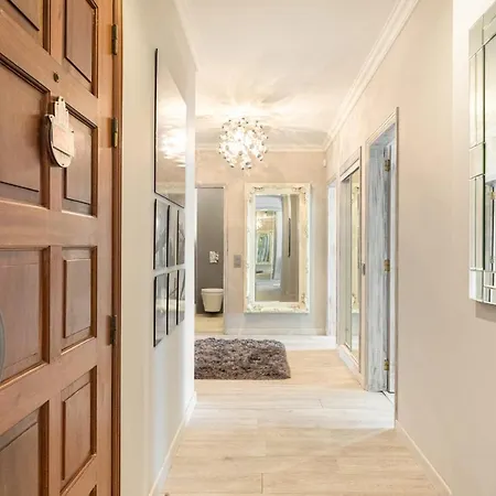 Seaview & Sunsets Апартаменты