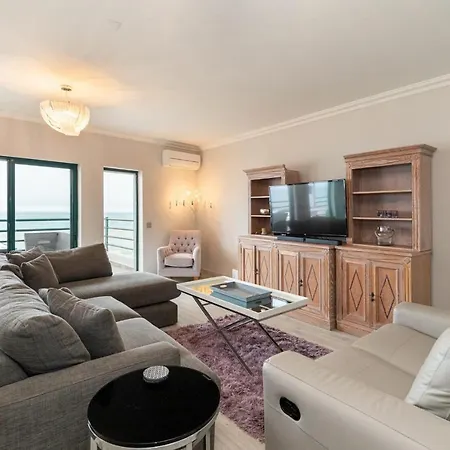 Seaview & Sunsets * Картейра