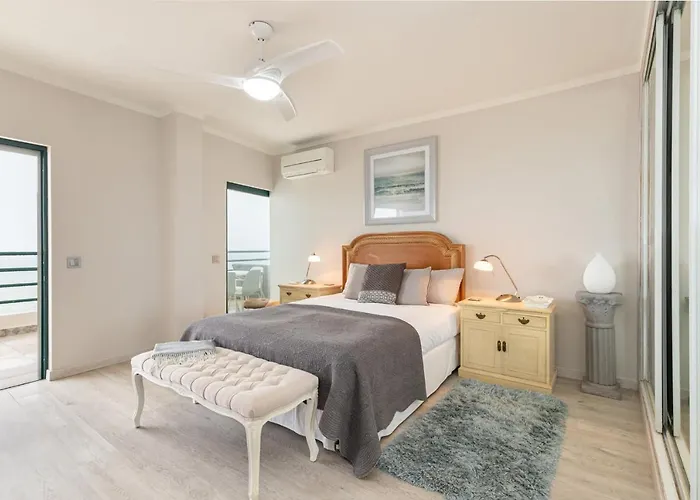 Seaview & Sunsets Quarteira