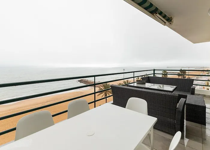 Seaview & Sunsets Quarteira