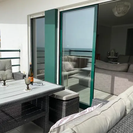 Seaview & Sunsets * Quarteira