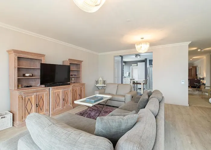 Seaview & Sunsets Apartment Quarteira