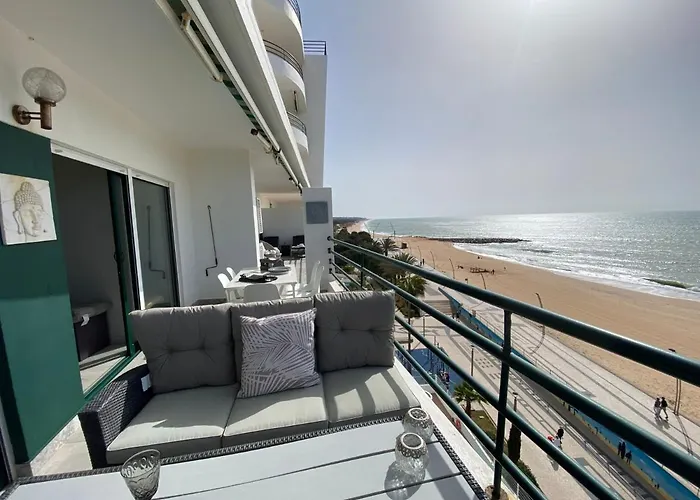 Apartment Seaview & Sunsets Quarteira